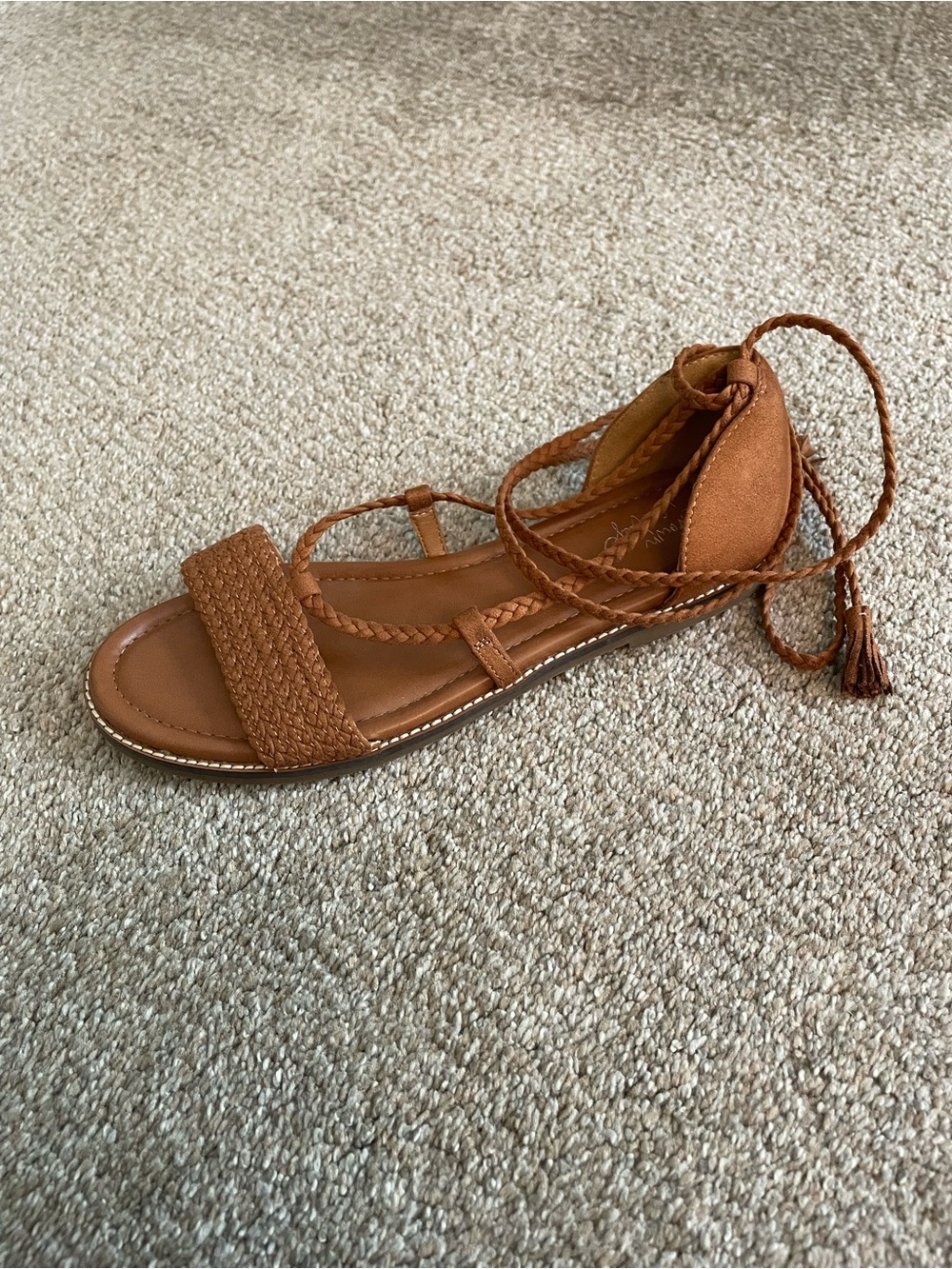 Crown Vintage Preslen Brown Woven Gladiator Sandals W/Tassels Size 8.5M Boho